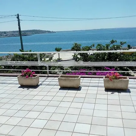La Scogliera Apartament *